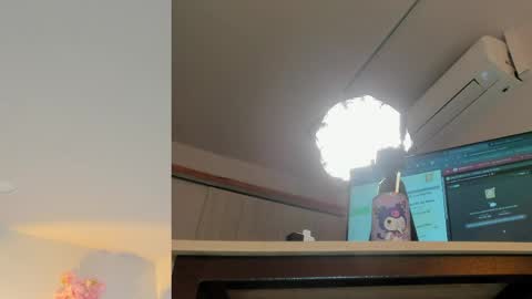 Snapshot of siouxsie_cenobite chatting on 05-01-26, 11:15 Siouxsie online show from 05-01-26, 11:15