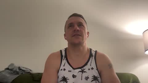 Snapshot of sirbubblesworth chatting on 05-31-26, 09:05 sirbubblesworth online show from 05-31-26, 09:05
