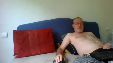 Snapshot of sirdon83 chatting on 07-13-26, 07:22 sirdon83 online show from 07-13-26, 07:22