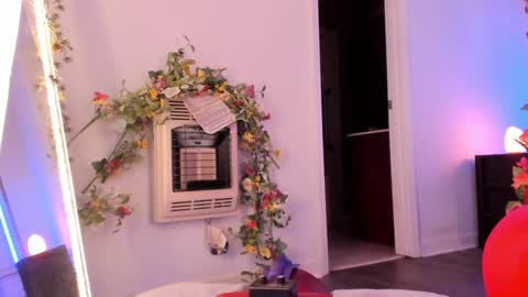 Snapshot of siren666 chatting on 03-05-25, 02:25 Syryn online show from 03-05-25, 02:25
