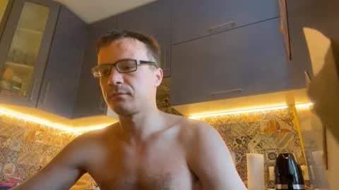 sirena2025 online show from 09-08-25, 03:33