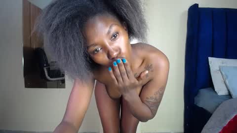 Snapshot of siri_saru chatting on 02-17-25, 11:20 Deey online show from 02-17-25, 11:20