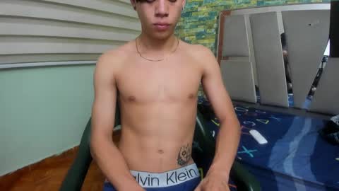 Snapshot of sirryant chatting on 02-04-25, 10:45 SIR RYANT online show from 02-04-25, 10:45