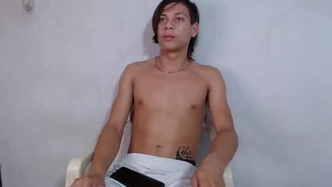 Snapshot of sirryant chatting on 11-04-25, 09:03 SIR RYANT online show from 11-04-25, 09:03