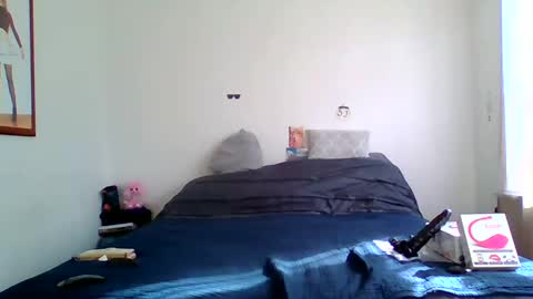 Snapshot of sisi727 chatting on 01-23-25, 04:59 Mermaid of NYC online show from 01-23-25, 04:59
