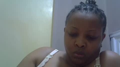 Snapshot of sisibrown97 chatting on 06-13-26, 05:49 brown online show from 06-13-26, 05:49