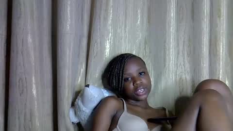 shannie online show from 11-27-25, 01:40