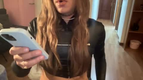 sarasissy6969 online show from 06-15-26, 06:10