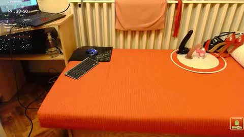 SissyLunaTS online show from 11-15-25, 02:02