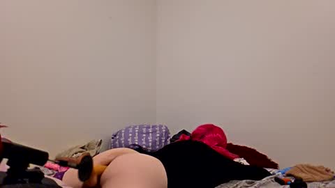 sissysluttt3277 online show from 07-21-26, 09:22