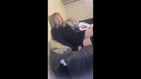 sissywhiteb online show from 04-26-26, 04:21