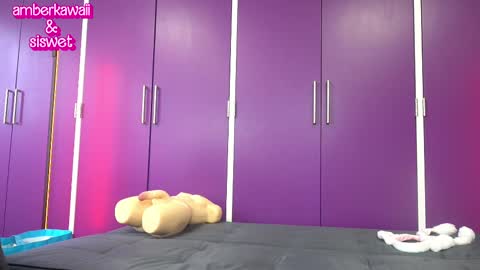 Snapshot of siswet19 chatting on 02-13-25, 02:42 Elise online show from 02-13-25, 02:42