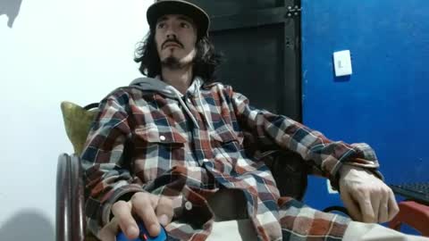 sk8sir online show from 06-22-26, 04:20