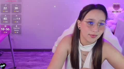Snapshot of skarlet_adams chatting on 07-22-26, 07:16 Alice online show from 07-22-26, 07:16
