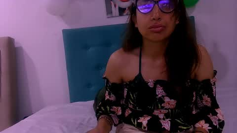 Snapshot of skarlett_sweet5 chatting on 04-08-26, 01:11 skarlett_sweet5 online show from 04-08-26, 01:11