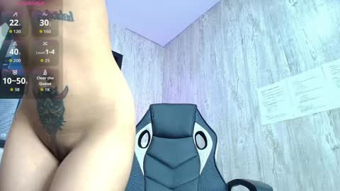 Snapshot of skarlettary chatting on 03-28-26, 03:44 SKARLETT online show from 03-28-26, 03:44
