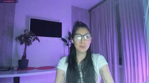 skarlett online show from 04-15-26, 09:37