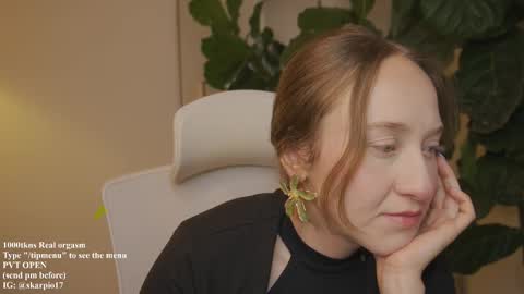 Im Scarlett  ONLINE  5pm-10pm NYC time  online show from 10-22-25, 01:28