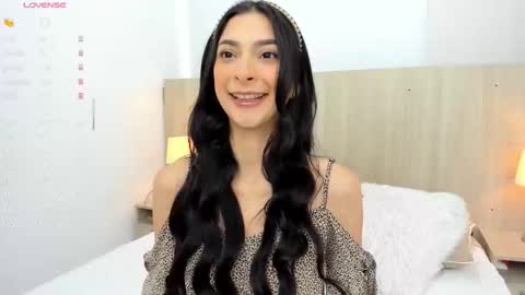Snapshot of skinny_ariadna chatting on 10-19-25, 11:11 Ariadna online show from 10-19-25, 11:11
