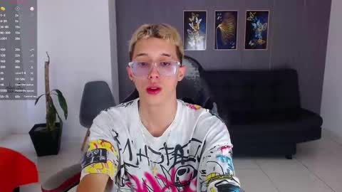 skinny_bigcock20 online show from 11-22-25, 08:52