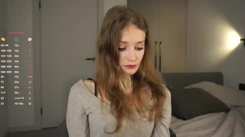 Snapshot of skinny_eve chatting on 10-18-25, 05:14 Emily online show from 10-18-25, 05:14