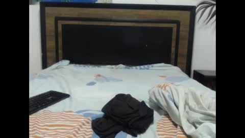 Albert online show from 04-18-26, 02:04