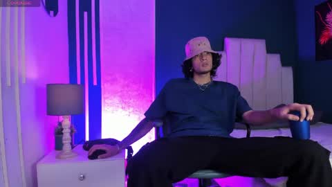 Mac online show from 05-01-26, 01:37