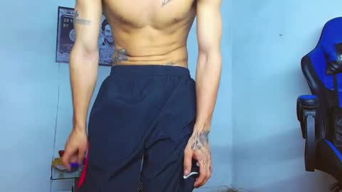 Snapshot of skinny_marked chatting on 12-05-24, 01:25 skinny marked online show from 12-05-24, 01:25