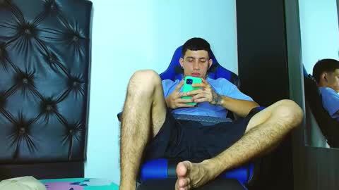 Snapshot of skinny_marked chatting on 01-12-25, 10:43 skinny marked online show from 01-12-25, 10:43