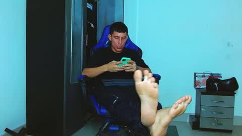 Snapshot of skinny_marked chatting on 02-15-25, 12:15 skinny marked online show from 02-15-25, 12:15