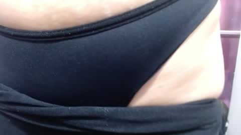 Snapshot of skinny_nastyy chatting on 07-23-26, 02:04 Kim skinny online show from 07-23-26, 02:04