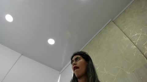 Noa online show from 02-09-25, 05:33