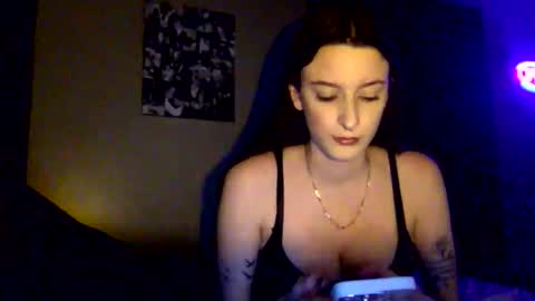 skinnyangel21 online show from 11-26-25, 04:13