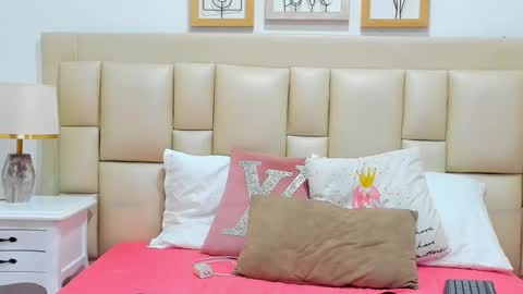 SkinnyGirl online show from 11-24-25, 07:24