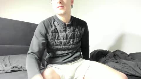 Snapshot of skinnyguywithbigd chatting on 12-03-25, 02:52 skinnyguywithbigd online show from 12-03-25, 02:52