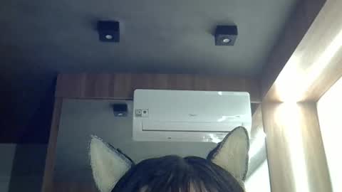 skinnykittencam online show from 05-18-26, 04:07
