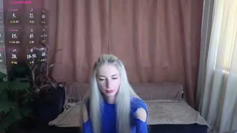Snapshot of skinnyladyy chatting on 07-03-26, 02:40 Skinnyladyy online show from 07-03-26, 02:40