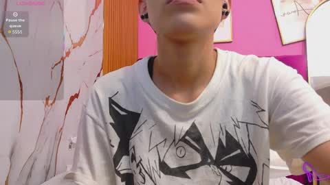 Snapshot of skinnyneighbour_ chatting on 05-12-26, 03:36 Karla online show from 05-12-26, 03:36