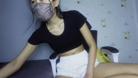skinnythai4u online show from 06-12-26, 12:15