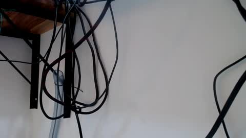 VERUS online show from 04-19-26, 06:54