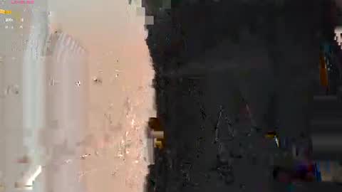 Snapshot of skinoffire__ chatting on 07-13-26, 12:02 Leah online show from 07-13-26, 12:02
