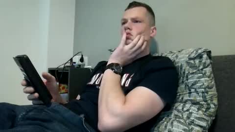 Snapshot of skippyhihi chatting on 10-11-25, 10:36 skippyhihi online show from 10-11-25, 10:36