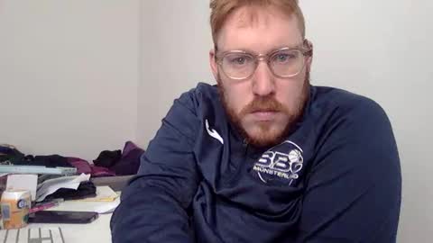Snapshot of sklave_s chatting on 09-30-25, 12:21 sklave_s online show from 09-30-25, 12:21