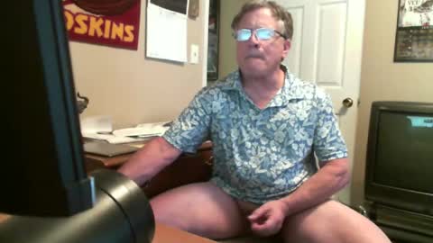 Snapshot of skn1960e chatting on 07-02-26, 02:01 skn1960e online show from 07-02-26, 02:01