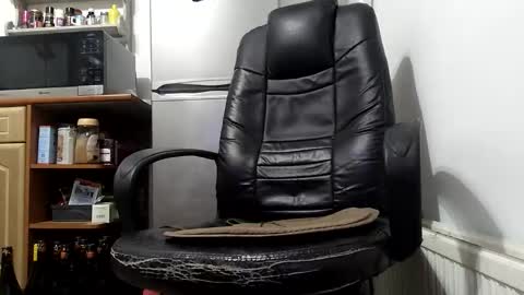 Snapshot of skorpioboy chatting on 01-31-26, 09:02 Pussy fan online show from 01-31-26, 09:02