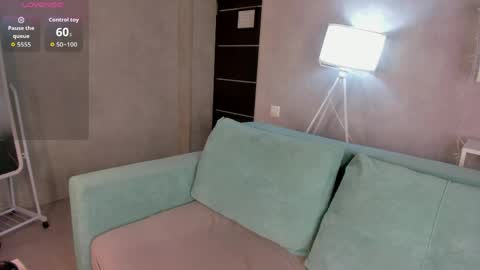 Snapshot of sky_kuper chatting on 05-25-26, 01:11 Sky online show from 05-25-26, 01:11