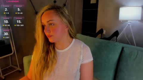 Snapshot of sky_kuper chatting on 07-18-26, 01:10 Sky online show from 07-18-26, 01:10