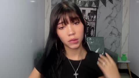 sky_sweet_a online show from 12-20-25, 04:14