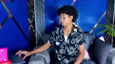 sky_walkerss online show from 06-14-26, 05:37