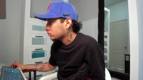 sky_wild online show from 03-29-26, 08:31